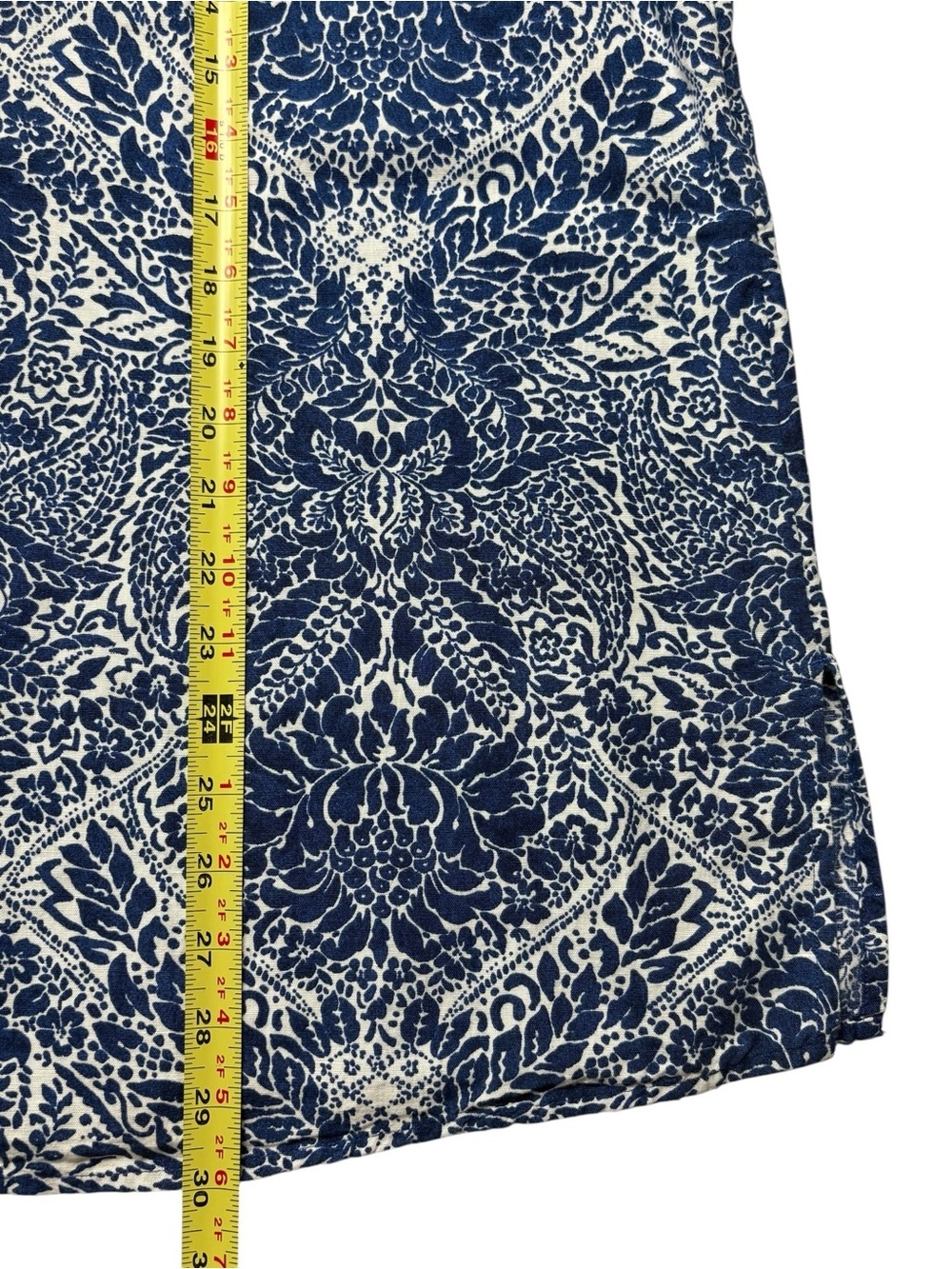 Chico's Blue White Embroidered Tunic Popover Top Linen Blend Size 3/US XL - Picture 7 of 11